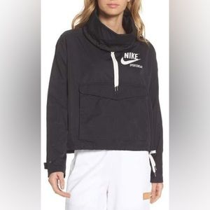 Like new Nike Sportwear Archive jacket